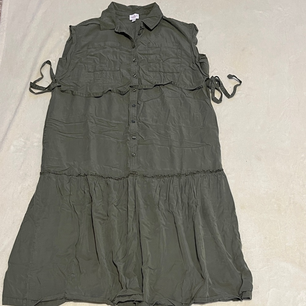 Olive Green Sleeveless Button-Up Dress